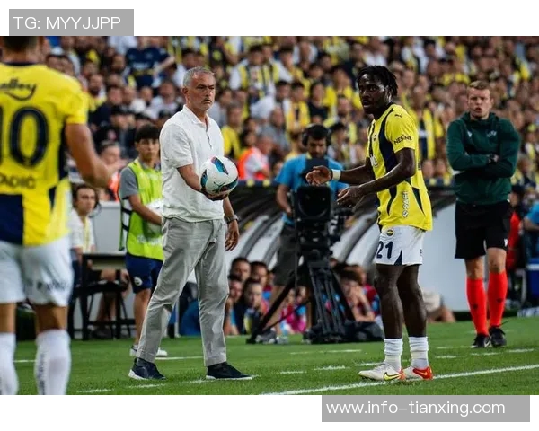 萨格勒布迪纳摩欲租回利瓦科维奇与费内巴切展开谈判